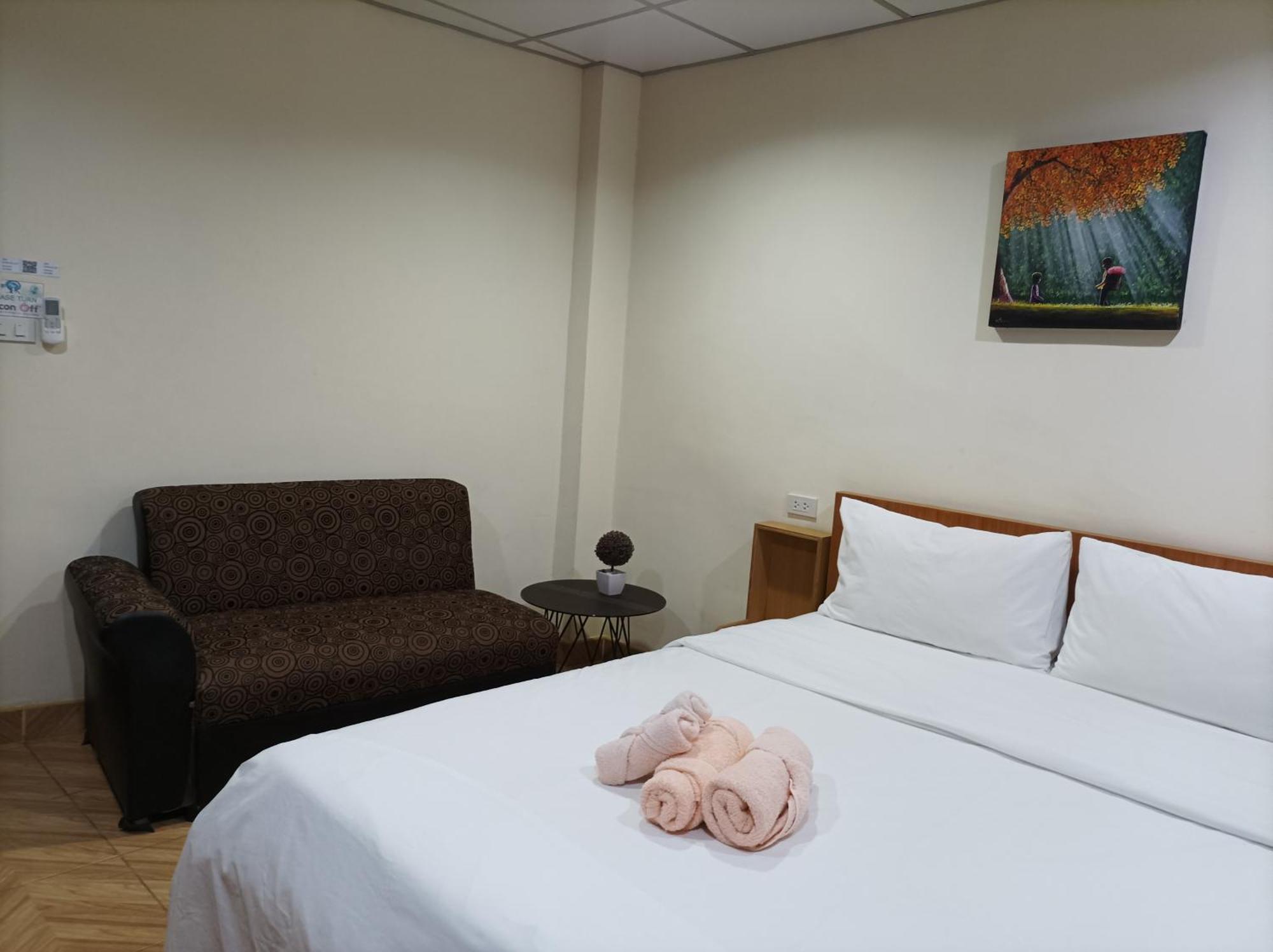 Double D Rooms & Cafe Bangkok Ngoại thất bức ảnh