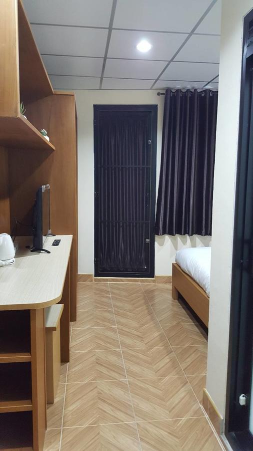 Double D Rooms & Cafe Bangkok Ngoại thất bức ảnh