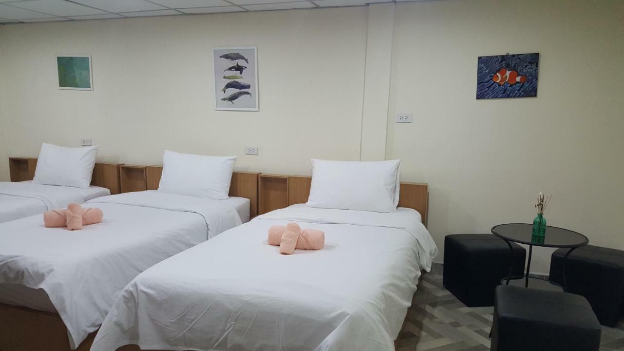 Double D Rooms & Cafe Bangkok Ngoại thất bức ảnh